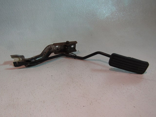 98 Subaru IMPREZA Gas Pedal  R10360