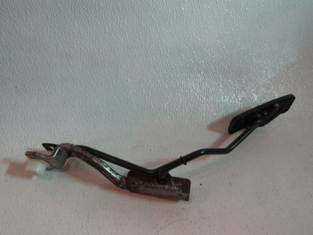 98 Subaru IMPREZA Gas Pedal  R10360