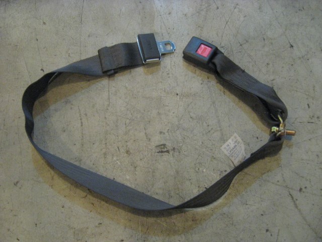 98 Subaru IMPREZA Center Seat Belt & Buckle  R10467