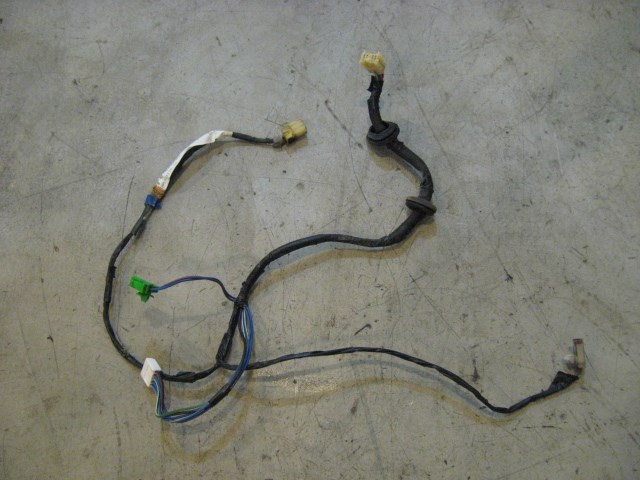 98 Subaru IMPREZA Rear LH Door Wiring Harness 81822 FA200 R10470