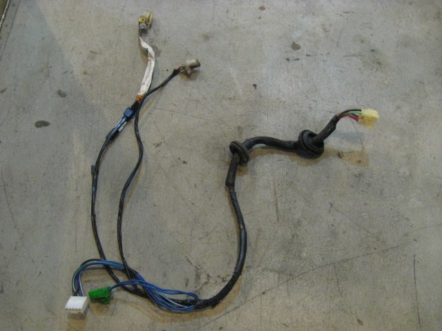 98 Subaru IMPREZA Rear RH Door Wire Harness 81822 FA200 R10491
