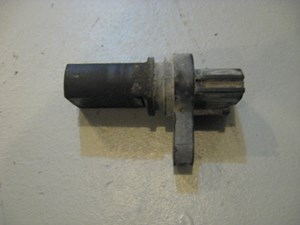 05 Infiniti G35 Crank Position Sensor  R10570
