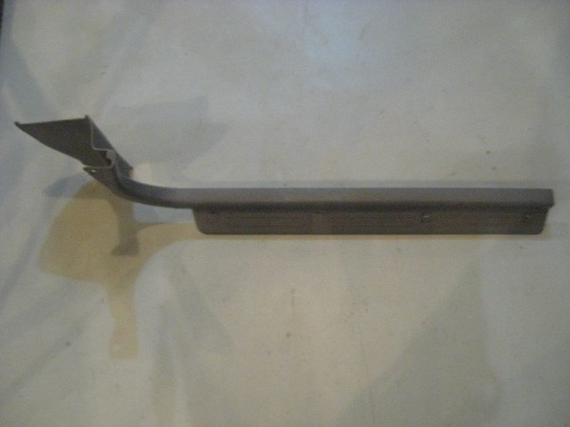 98 Subaru IMPREZA LH Driver Front Door Sill Plate 94060 FA010 R10593