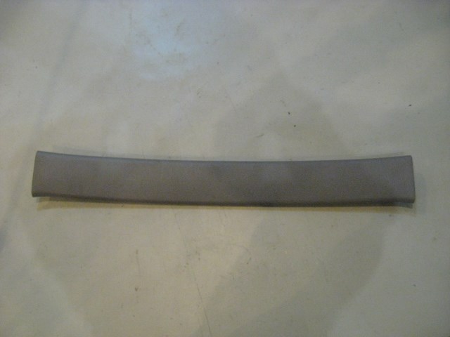 98 Subaru IMPREZA Wagon Upper Hatch Trim Panel 94012 FA040 R10597