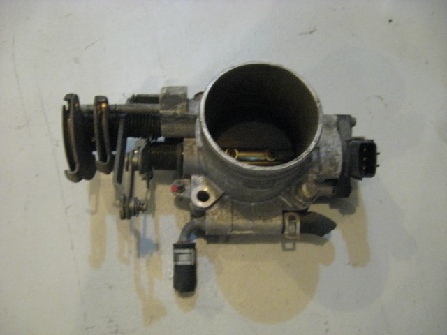 98 Subaru IMPREZA Wagon Throttle Body  R10601