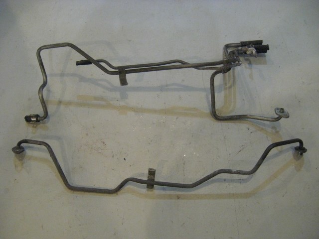 98 Subaru IMPREZA Fuel Rail  R10624