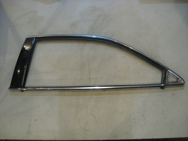 92 Lexus SC400 RH Passenger Window Trim  R10762
