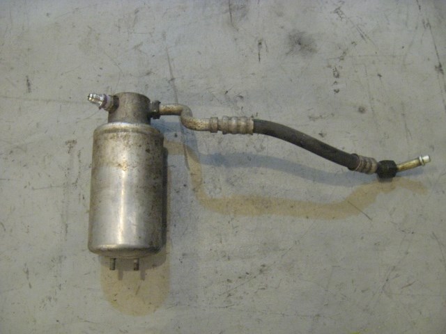 1996 Volkswagen Jetta AC A/C Receiver Drier Air Conditioning Dryer OEM R10941