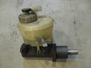 96 Volkswagen JETTA Brake Master Cylinder  R10943