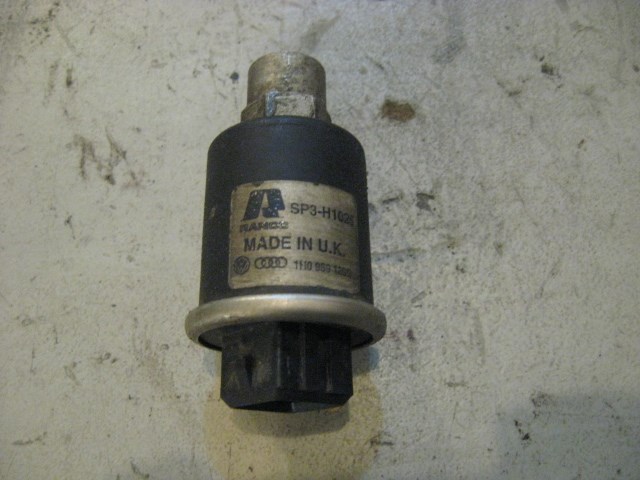 96 Volkswagen JETTA AC Pressure Sensor  R10946