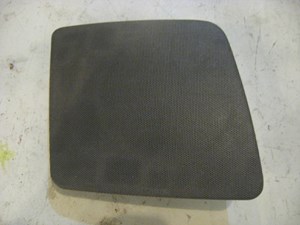 96 Volkswagen JETTA Front LH Driver Speaker Cover  R10987
