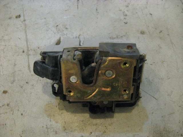 96 Volkswagen JETTA Rear LH Driver Lock Actuator  R11012