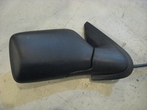 96 Volkswagen JETTA RH Passenger Side View Mirror  R11034