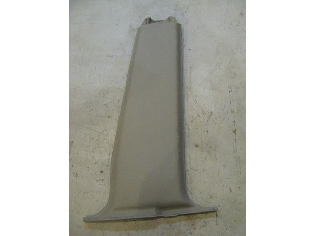 96 Volkswagen JETTA RH Passenger Lower B Pillar Trim  R11037