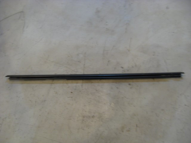 96 Volkswagen JETTA Rear LH Door Window Seal  R11079