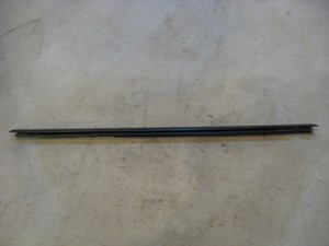 96 Volkswagen JETTA Rear LH Door Window Seal  R11079