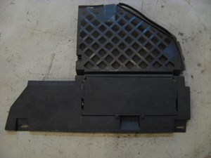 96 Volkswagen JETTA Fuse Box Cover  R11101