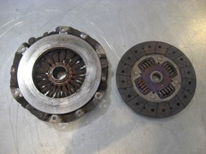 1999 Subaru IMPREZA Outback 2.2L Clutch Pressure Plate Disc Assembly OEM R19614