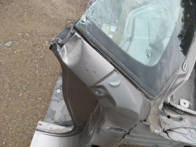 04 Acura RSX Front Frame Cut  R19667