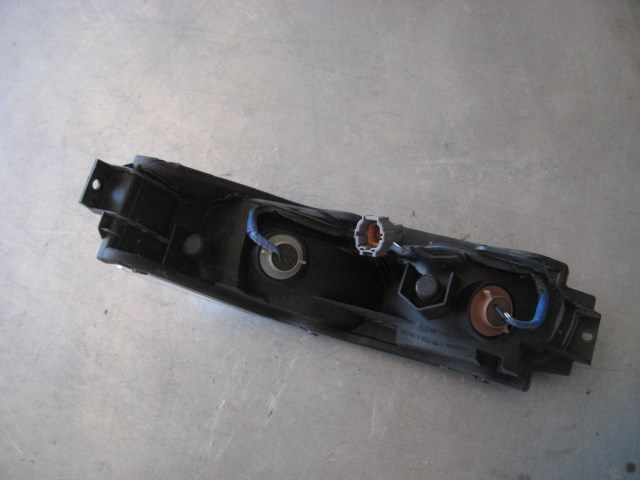 06 Nissan 350Z Rear LH Reverse Back Up Lamp  R19728