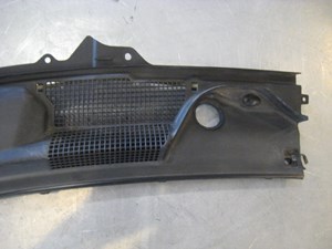 06 Nissan 350Z LH Driver Cowl Vent Panel 66863 CD010 R19762