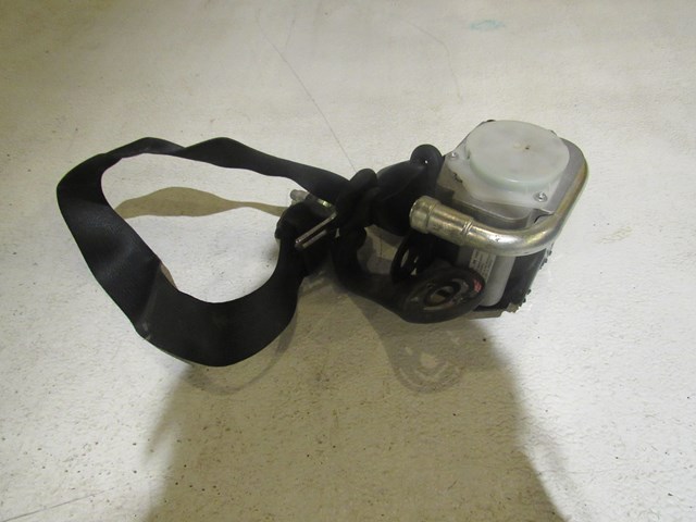 06 Nissan 350Z LH Driver Seat Belt  R19763