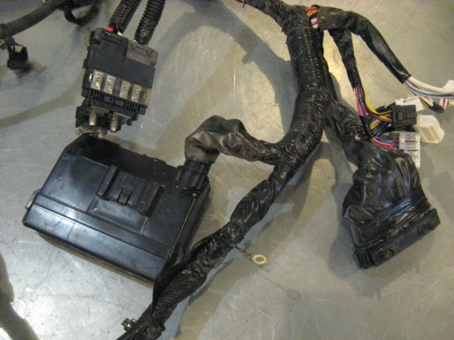 06 Nissan 350Z VQ35DE Rev Up Engine Bay Harness 24012 CF40A R19830