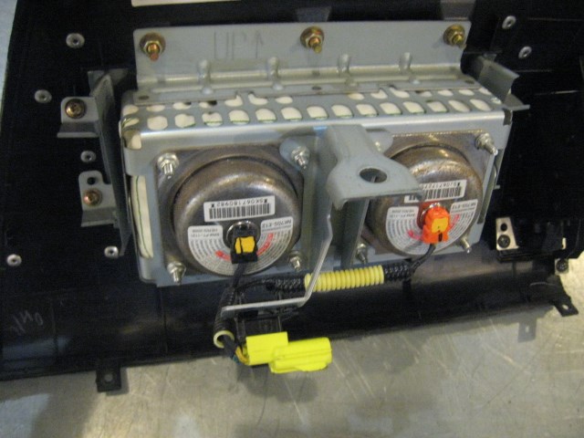 06 Nissan 350Z RH Passenger Dash Air Bag /W Cover  R19840