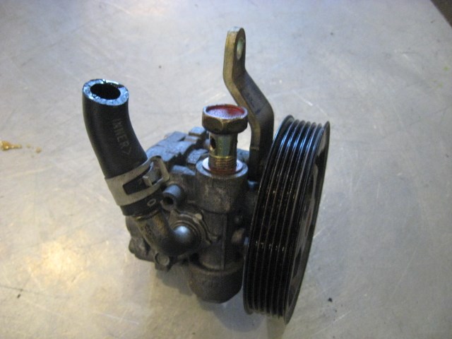 06 Nissan 350Z Power Steering Pump R19866 in Avon, MN 56310 PB#18370