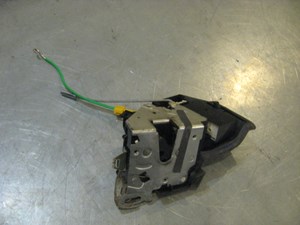 00 BMW M5 Front RH Door Lock Actuator 67118352165 R19907