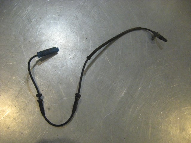00 BMW M5 Rear RH ABS Sensor  R20029