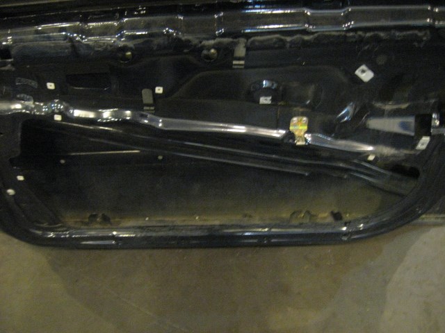 00 BMW M5 Front RH Door Shell  R20043