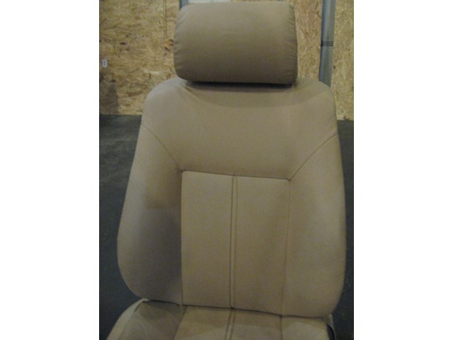 00 BMW M5 E39 Front RH Tan Leather Seat  R20080