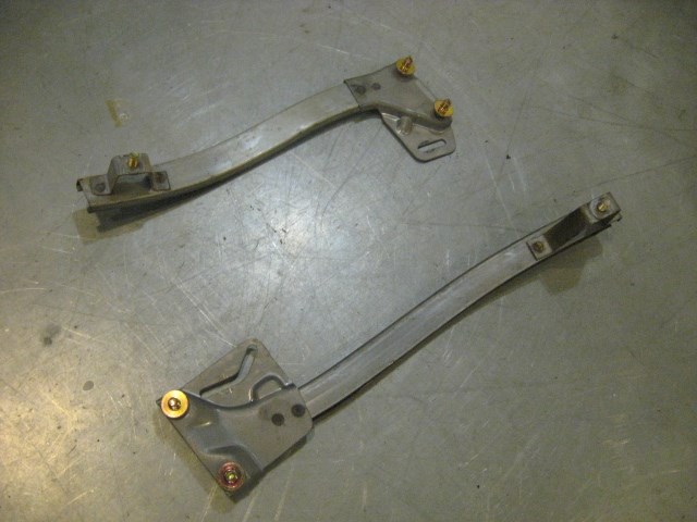 99 Subaru IMPREZA Rear LH Door Window Glass Rails  R20144