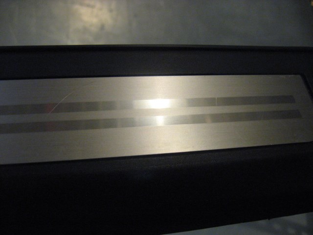 06 Infiniti G35 Rear RH Door Sill Plate 76898 AL500 R20180