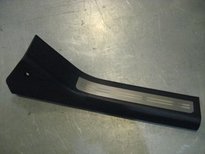 06 Infiniti G35 Rear RH Door Sill Plate 76898 AL500 R20180