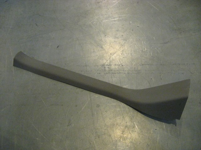 06 Infiniti G35 Rear RH Door Sill Trim Panel STONE 76953 AL500 R20181
