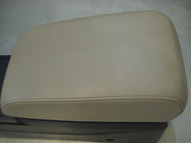 06 Infiniti G35 Tan Center Console Assembly  R20191