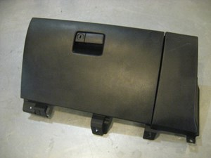 06 Infiniti G35 Glove Box  R20196