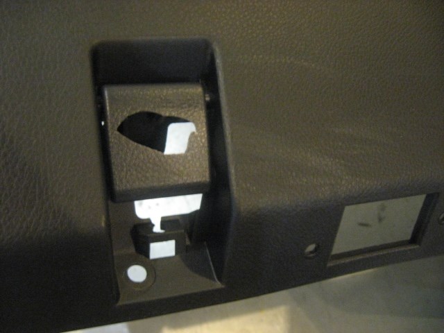 06 Infiniti G35 LH Driver Under Column Trim Panel  R20212