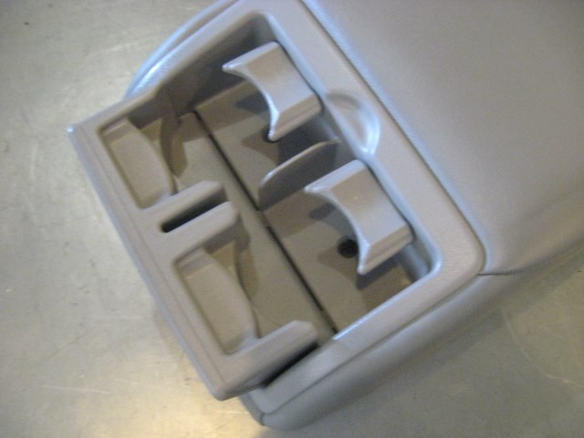 06 Infiniti G35 Sedan Rear Center Arm Rest Grey  R20219