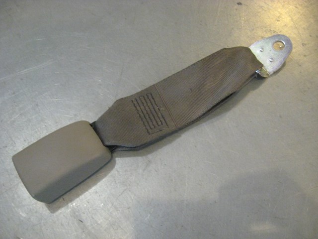 06 Infiniti G35 Rear RH Seat Belt Buckle  R20220