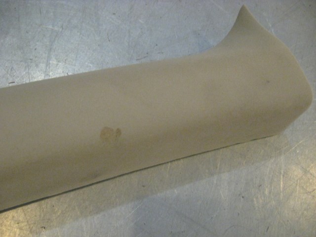 06 Infiniti G35 Sedan RH A Pillar Trim Panel 76911 AL500 R20229