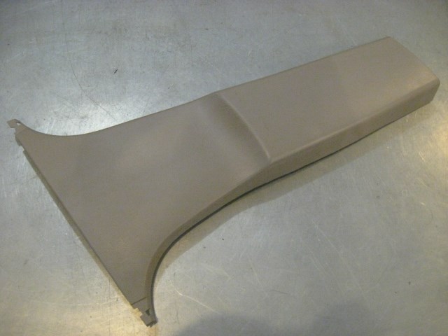 06 Infiniti G35 Sedan RH Lower B Pillar Trim Panel 76915 AL500 R20232