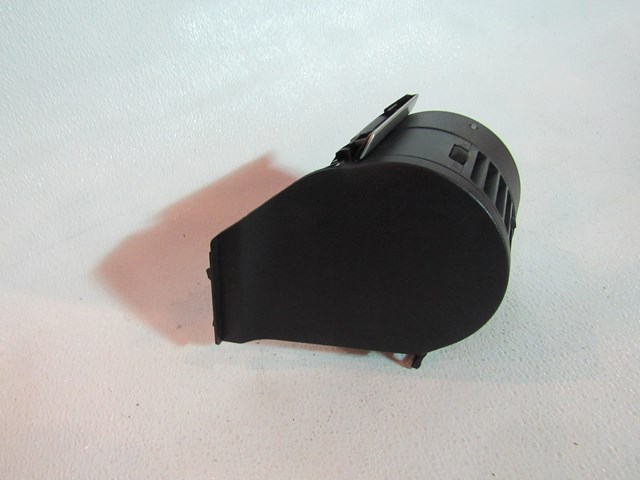06 Infiniti G35 LH Driver Dash Vent  R20242