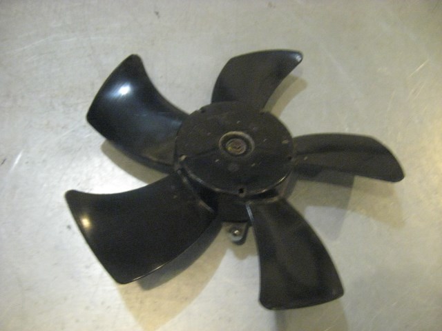 06 Infiniti G35 LH Driver Cooling Fan Motor /W Blade  R20259