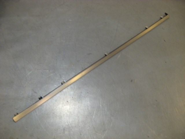 06 Infiniti G35 RH Dash Trim Piece  R20295