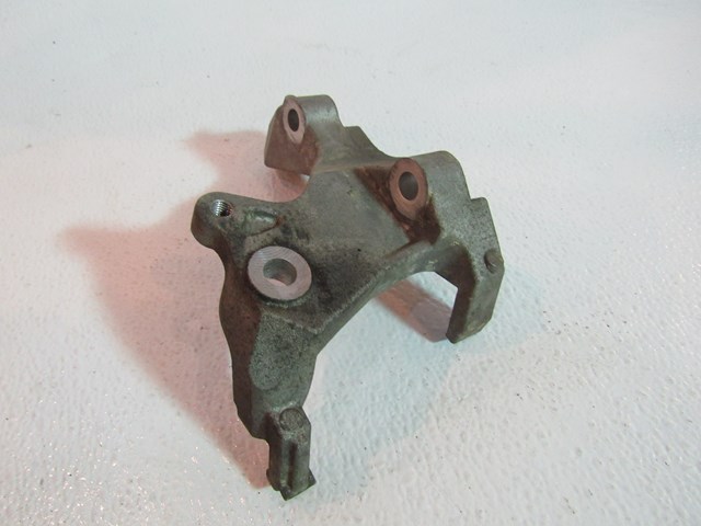 2005 2006 Infiniti G35 Sedan AC Compressor Bracket R20350