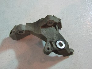 2005 2006 Infiniti G35 Sedan AC Compressor Bracket R20350