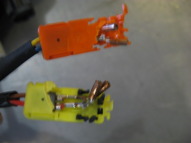 06 Infiniti G35 Column Switch Assembly  R20374